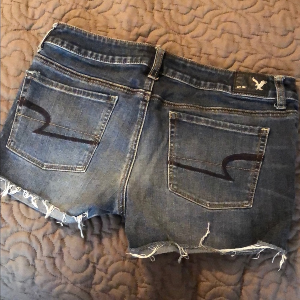 American Eagle, size8 super stretch “shortie”